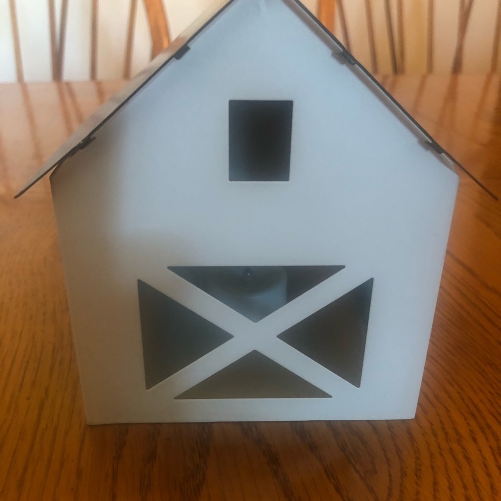 Light up farmhouse house decor